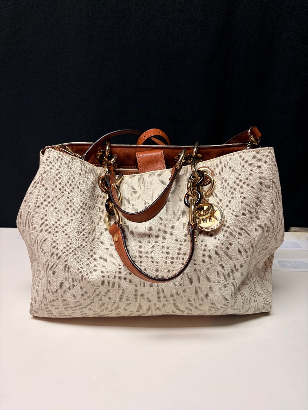 Michael Kors Cynthia Vanilla purse satchel